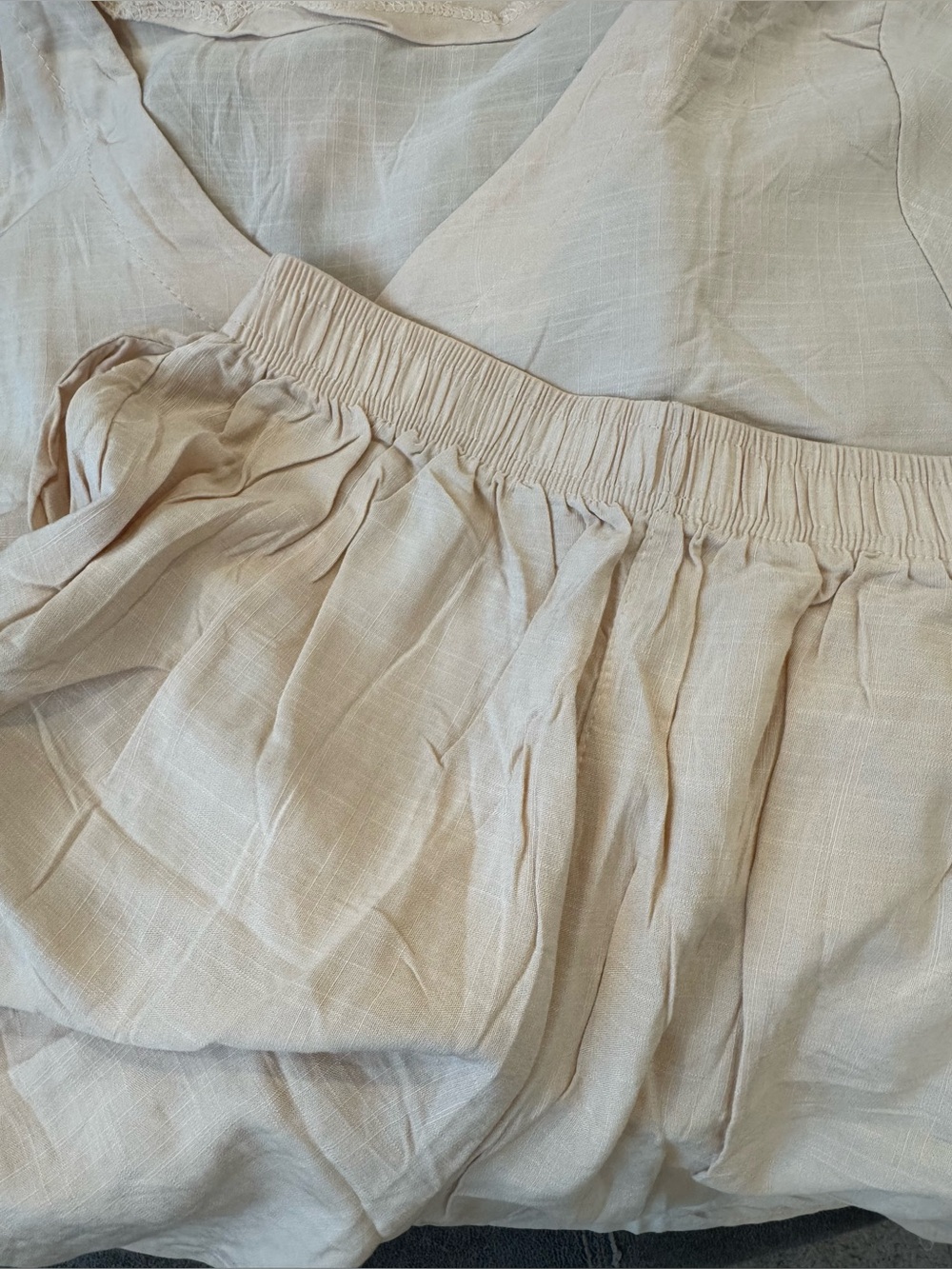 Rust V-Neck Top and Drawstring Shorts Set - Picture 5 of 6